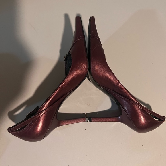 FANTASTIC BCBGIRLS METALLIC PURPLE HEELS- SIZE 7 - Picture 4 of 9